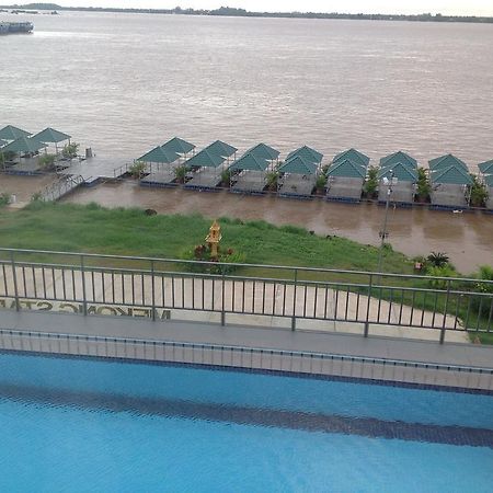 High Sky Hotel Phnom Penh Exterior foto