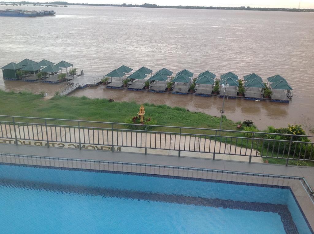 High Sky Hotel Phnom Penh Exterior foto